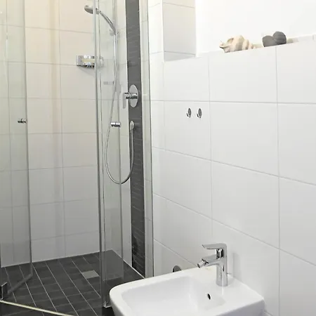 Schifferhaus 3 *